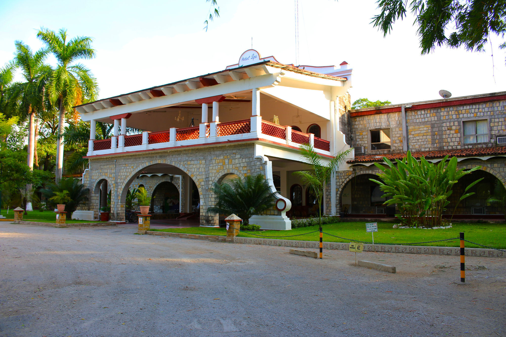 Hotel Spa Taninul Los Puentes Exteriör bild